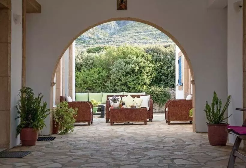 Hotelli Athena Apartments & Studios