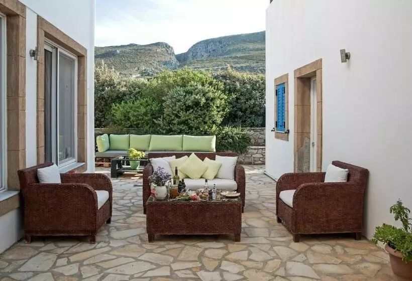 Hotelli Athena Apartments & Studios