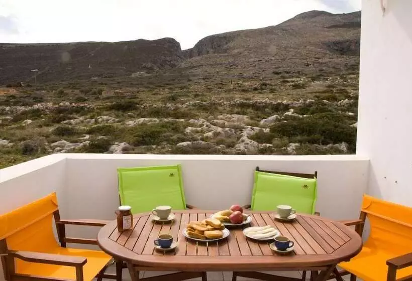 Hotelli Athena Apartments & Studios