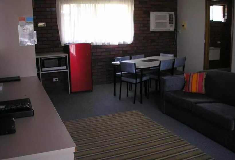 ホテル Coorrabin Motor Inn