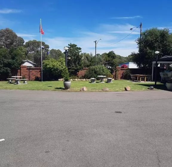 ホテル Coorrabin Motor Inn