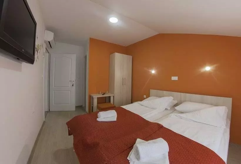 هتل Guest House City Star