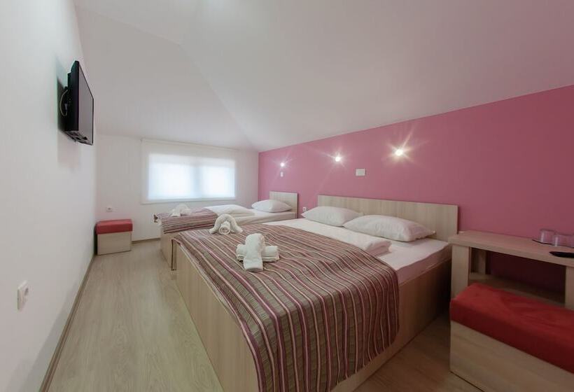 هتل Guest House City Star