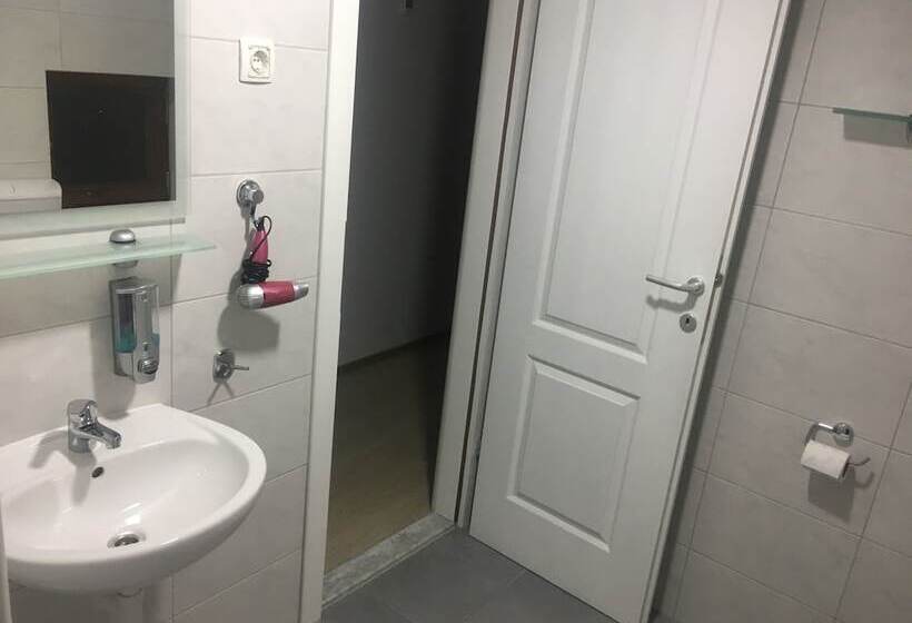 هتل Guest House City Star