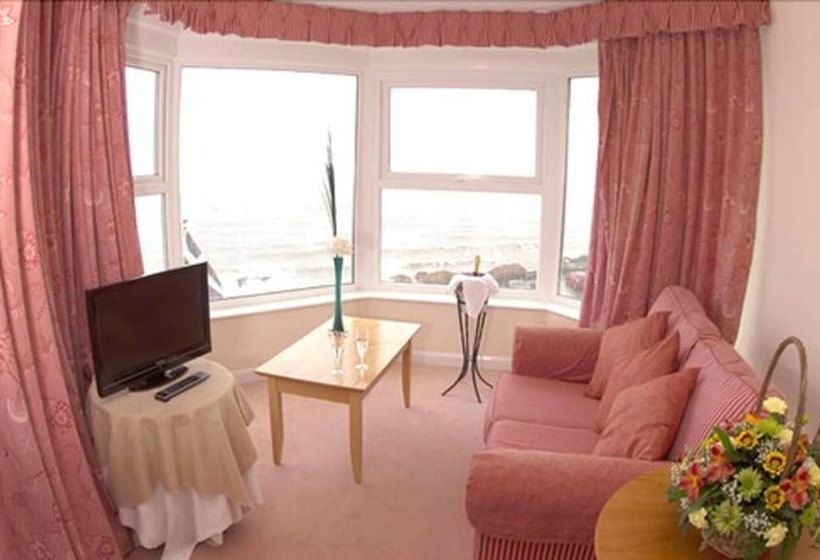 Hotel Hannafore Point