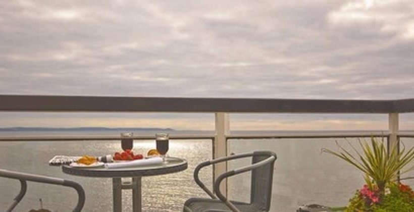 Hotel Hannafore Point