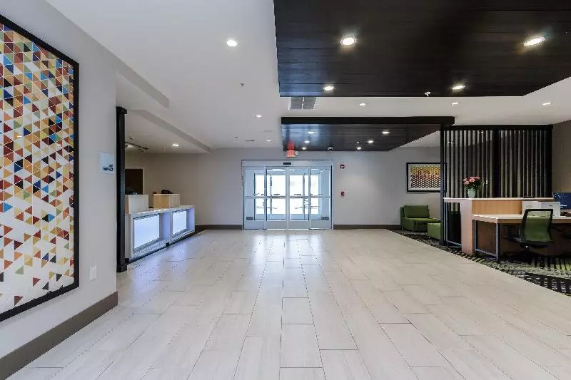 Hotelli Holiday Inn Express & Suites  South Bend Casino, An Ihg