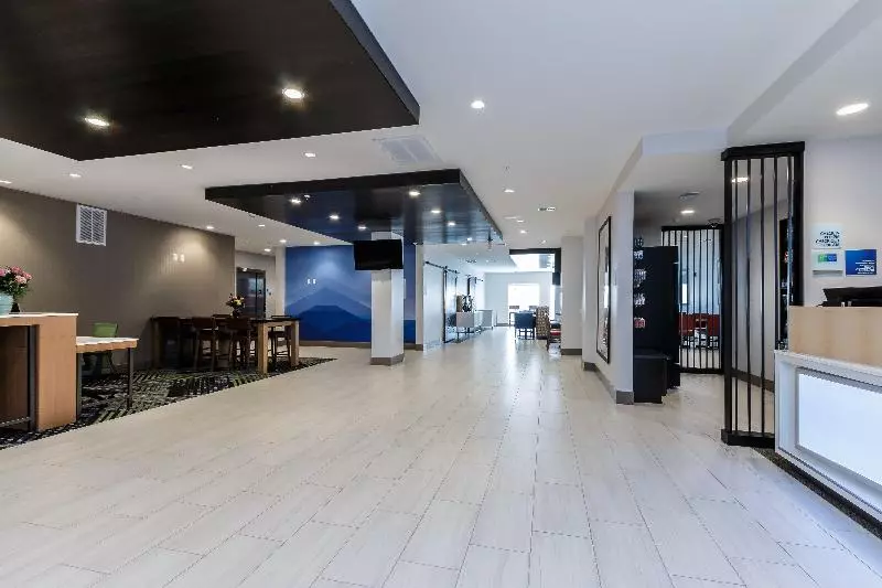 Hotelli Holiday Inn Express & Suites  South Bend Casino, An Ihg