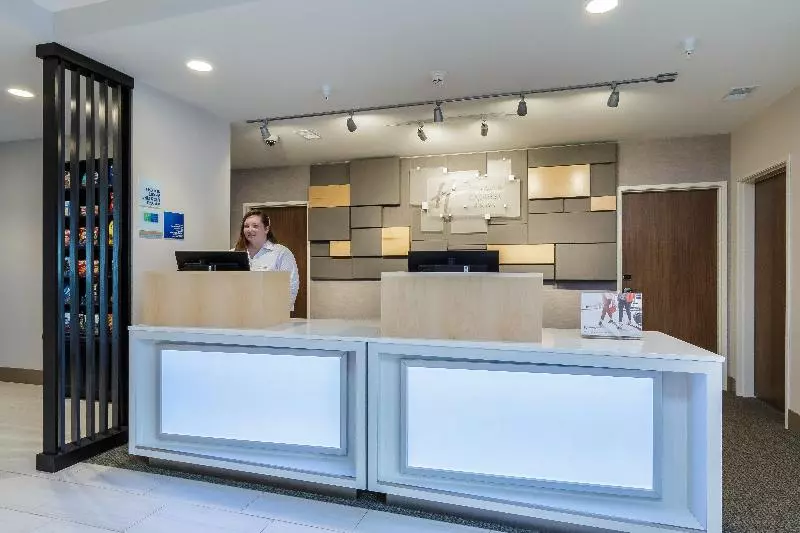 Hotelli Holiday Inn Express & Suites  South Bend Casino, An Ihg