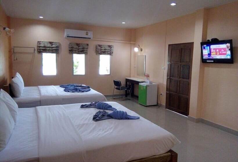 호텔 Naris Phuview Resort