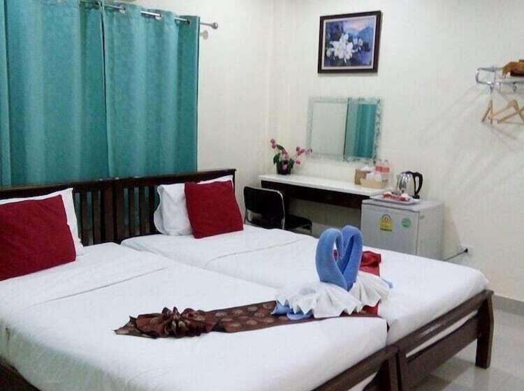 호텔 Naris Phuview Resort