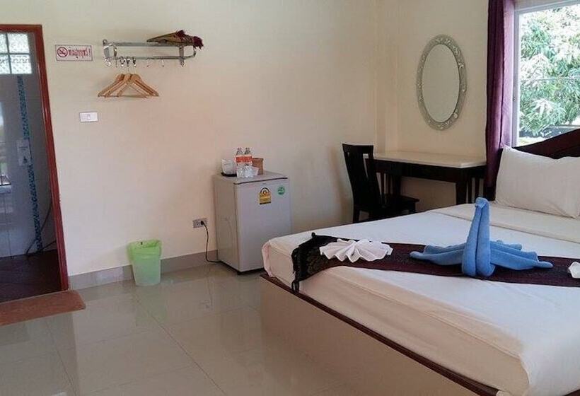 호텔 Naris Phuview Resort