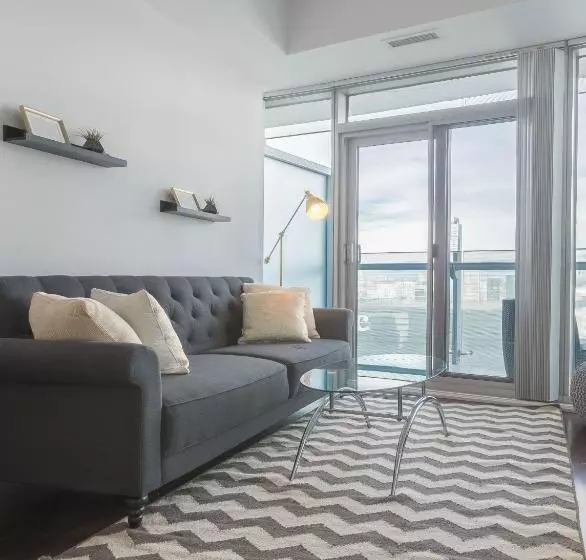 هتل Noel Suites - York And Harbour St