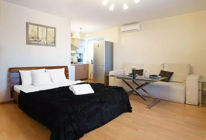 هتل Paulmarie Apartments In Gomel