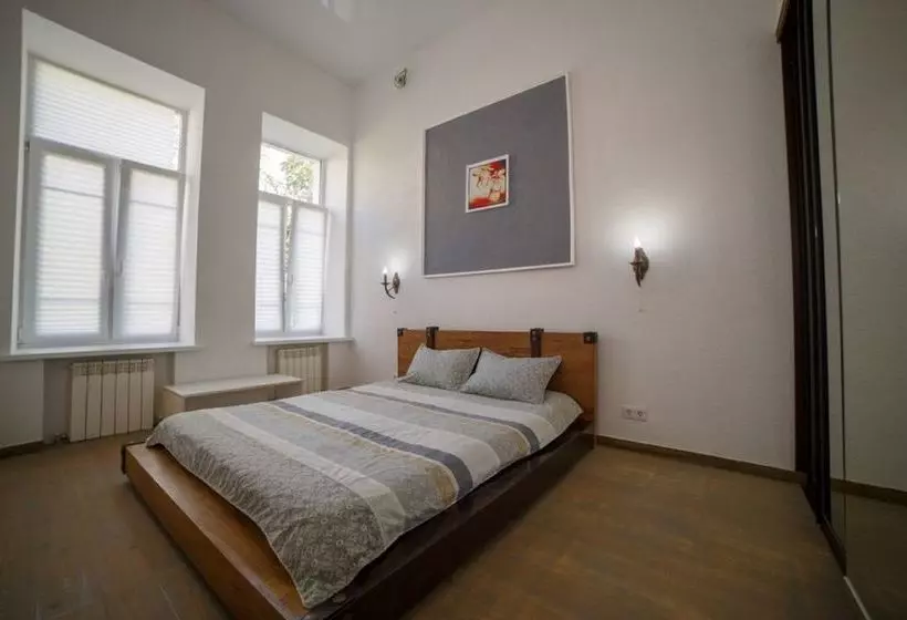 هتل Paulmarie Apartments In Gomel