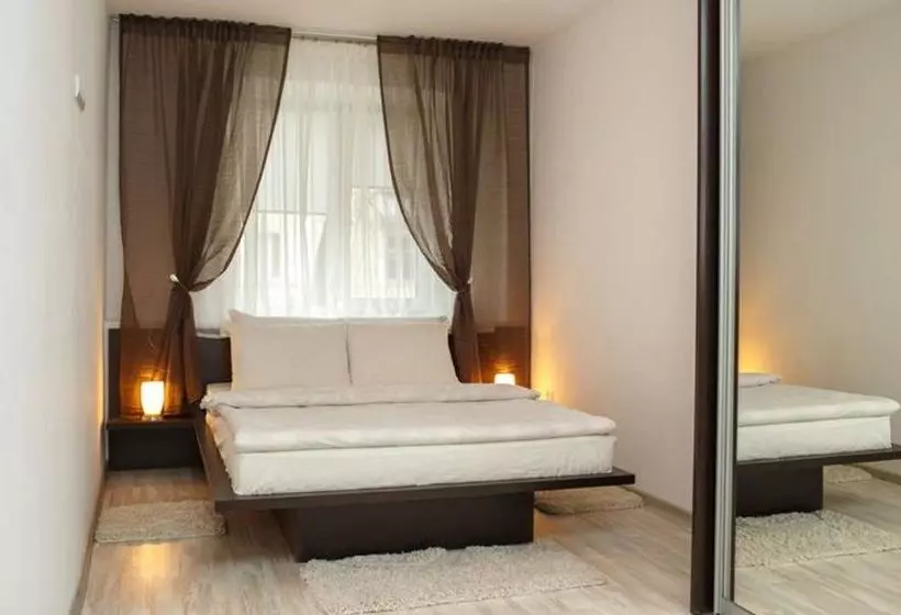 هتل Paulmarie Apartments In Gomel