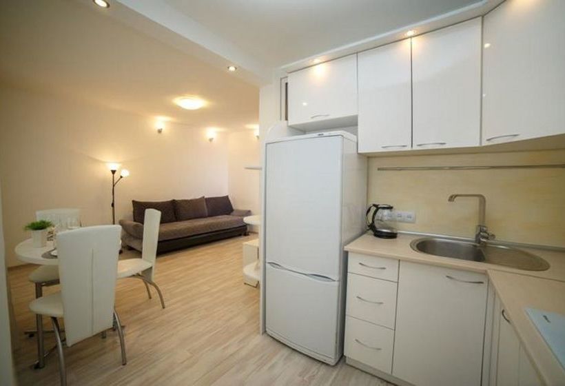 בית מלון כפרי Paulmarie Apartments In Gomel