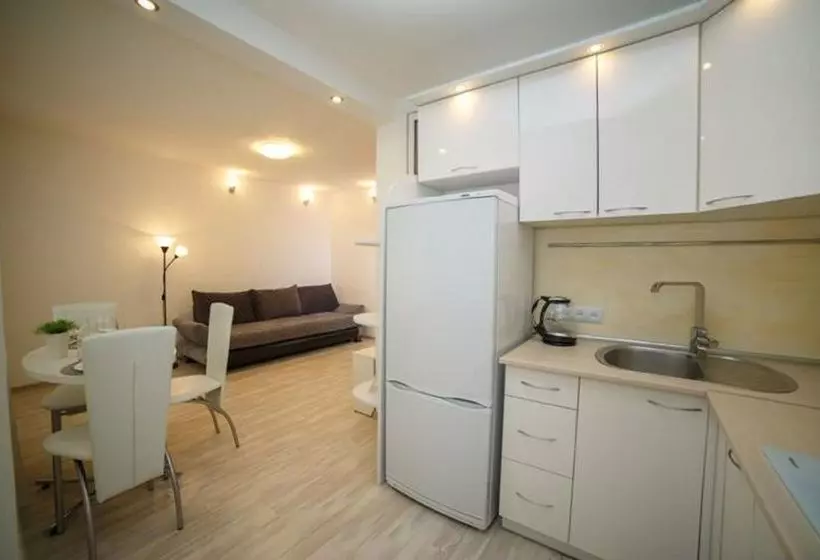 هتل Paulmarie Apartments In Gomel