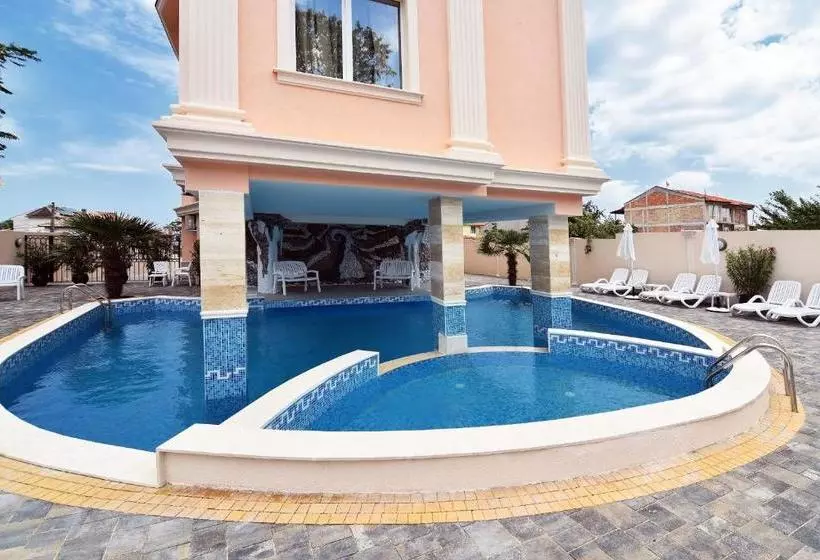 ホテル Sirena Palace Family