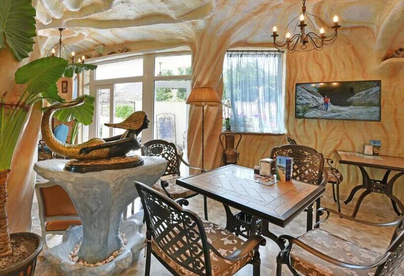 هتل Sirena Palace Family