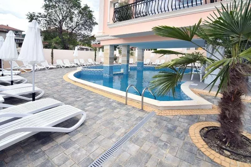 هتل Sirena Palace Family