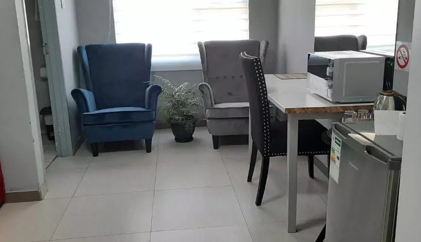 هتل The New Mall Guesthouse