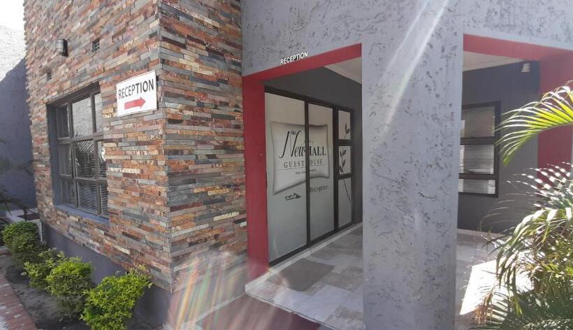 هتل The New Mall Guesthouse