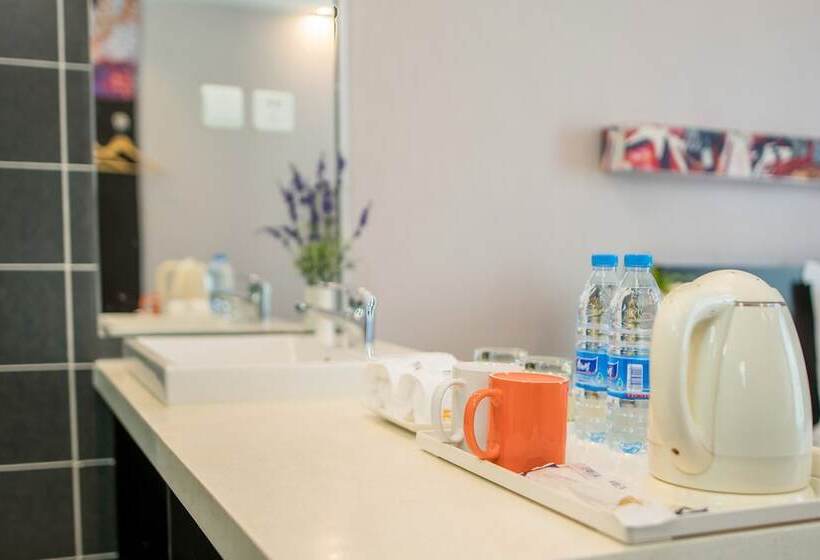 Badi Hotel Chuanxin Drum Tower Station