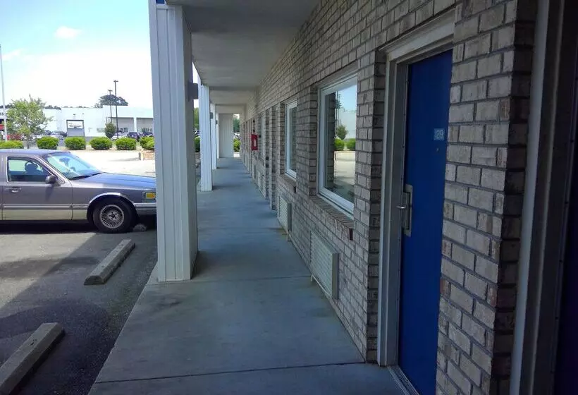 ホテル Americas Best Value Inn Kinston
