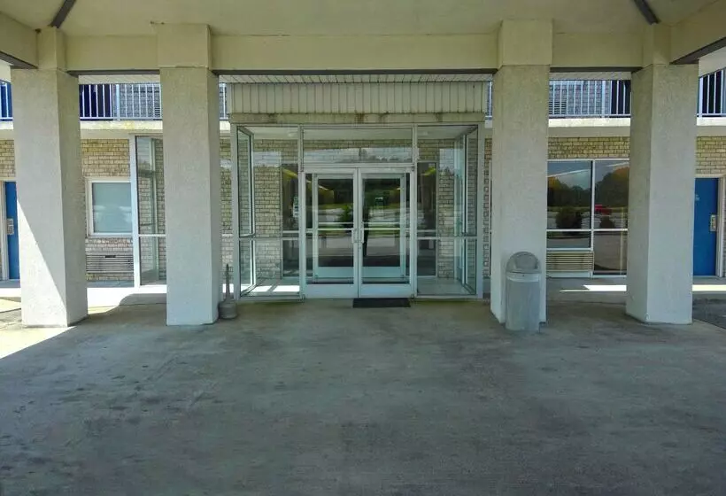 ホテル Americas Best Value Inn Kinston