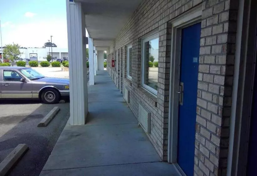 ホテル Americas Best Value Inn Kinston