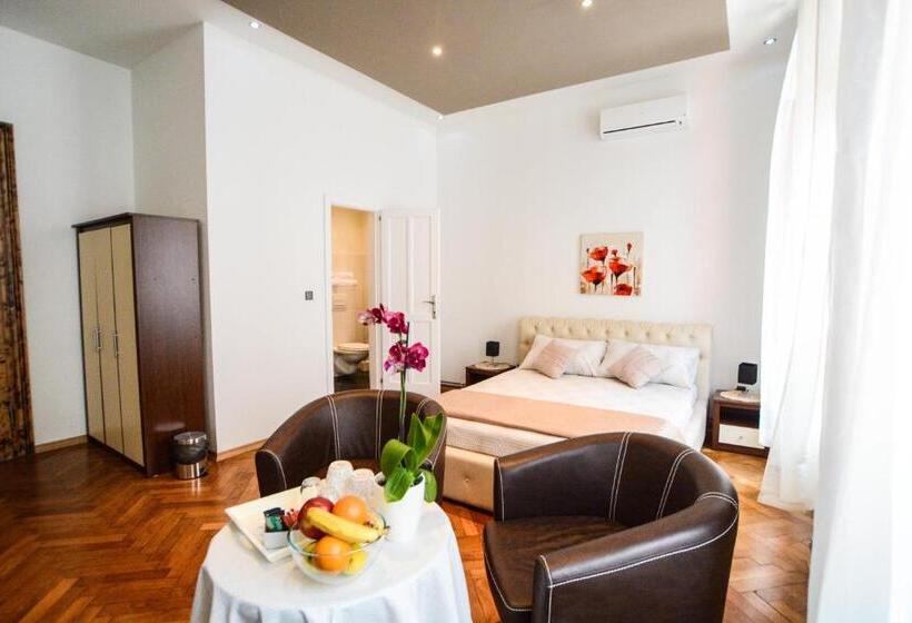 فندق City Center Rooms