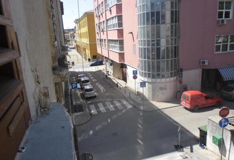 فندق City Center Rooms