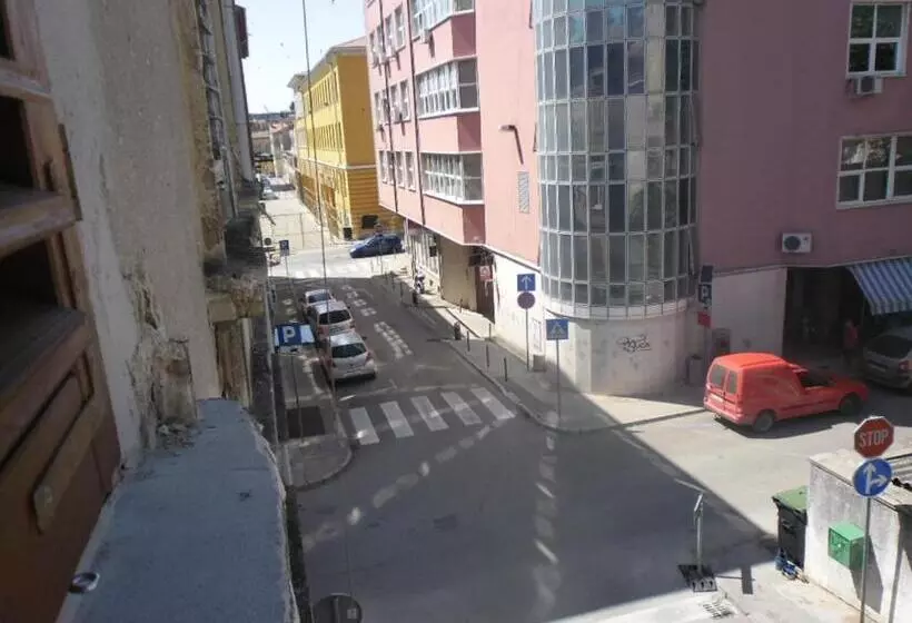 ホテル City Center Rooms