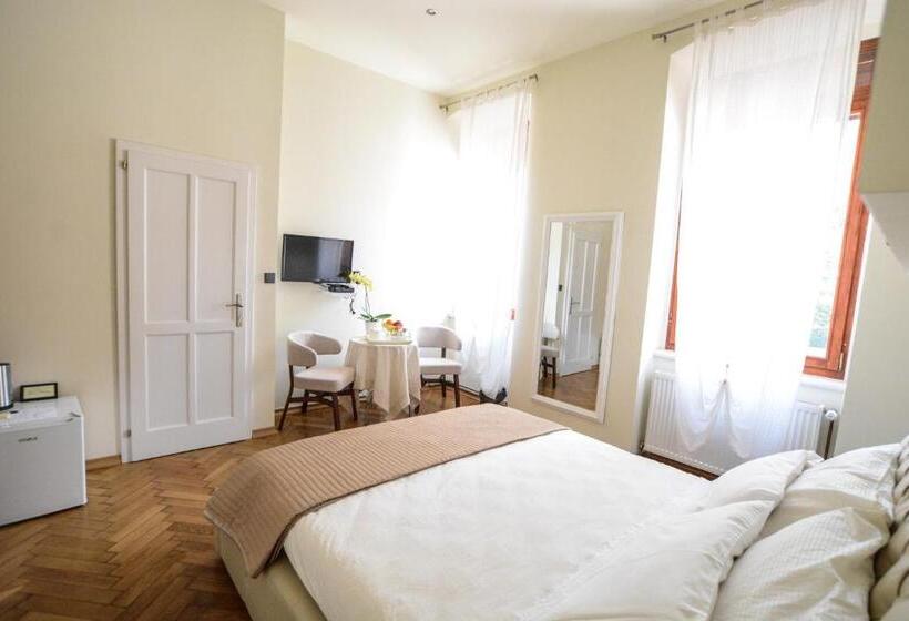 فندق City Center Rooms