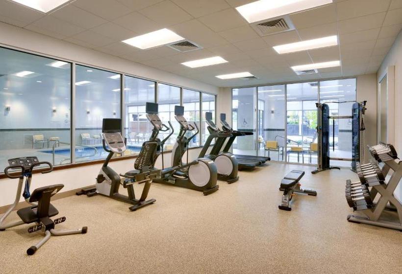 בית מלון כפרי Hilton Garden Inn Boise Downtown