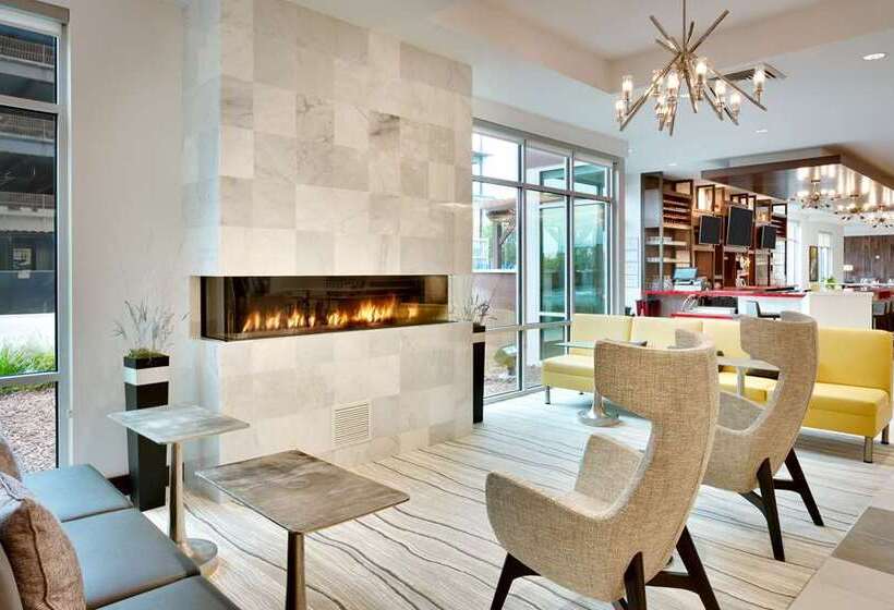 בית מלון כפרי Hilton Garden Inn Boise Downtown