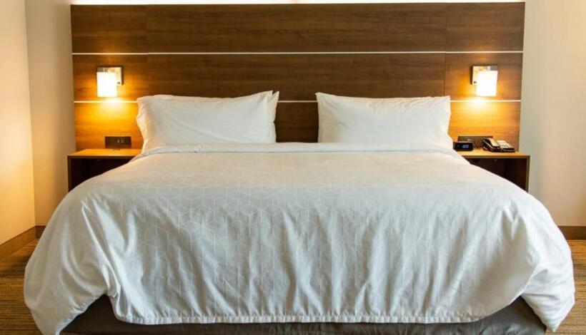 فندق Holiday Inn Express   Macon North, An Ihg