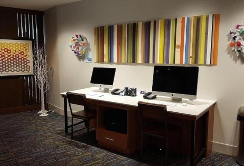 فندق Holiday Inn Express   Macon North, An Ihg