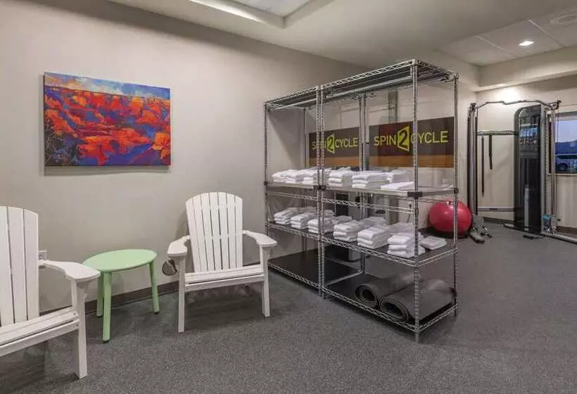 ホテル Home2 Suites By Hilton Kingman