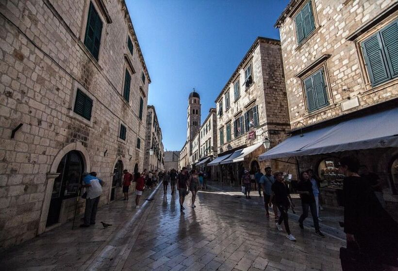 هتل Hostel Angelina Old Town Dubrovnik