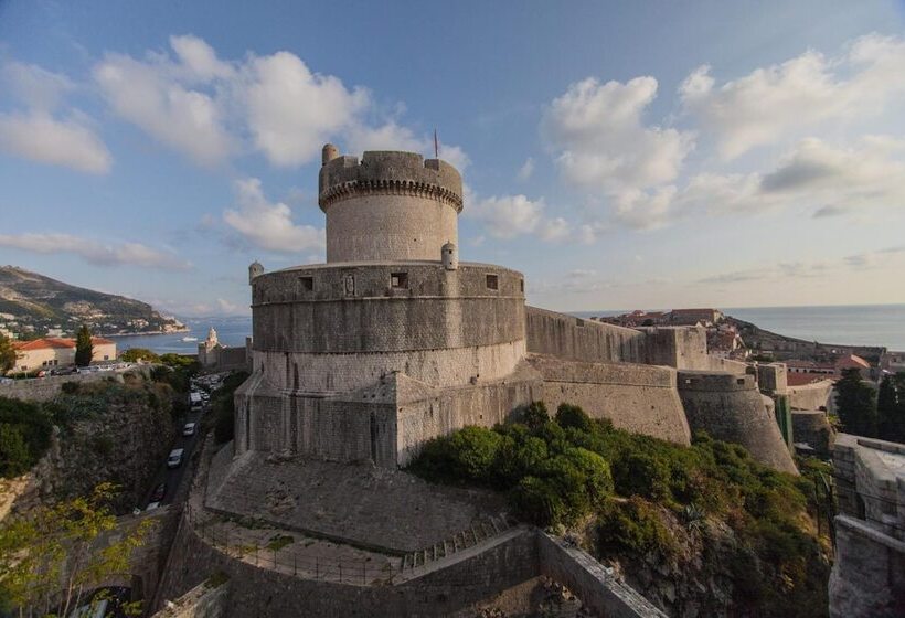 هتل Hostel Angelina Old Town Dubrovnik