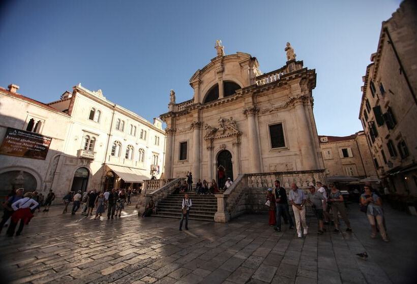 هتل Hostel Angelina Old Town Dubrovnik