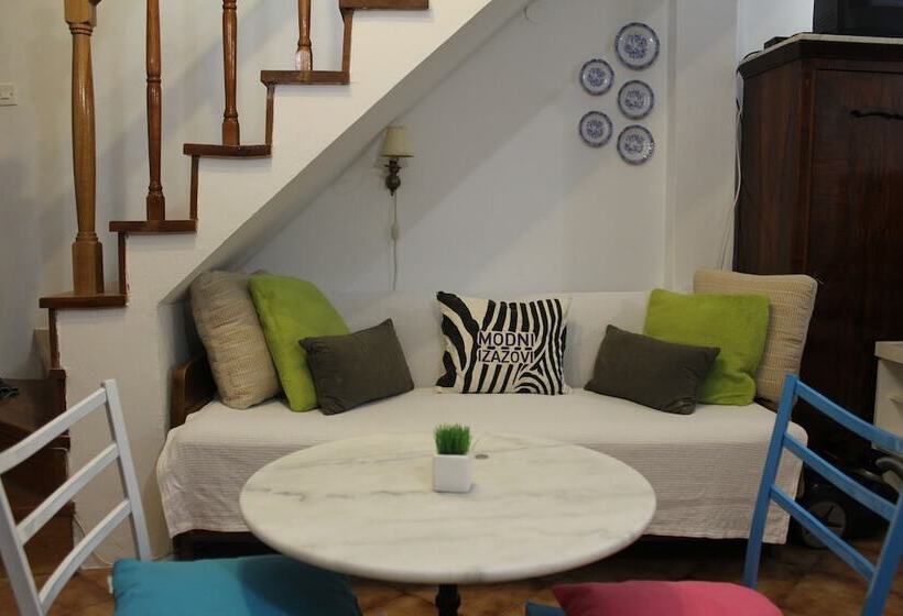 هتل Hostel Angelina Old Town Dubrovnik