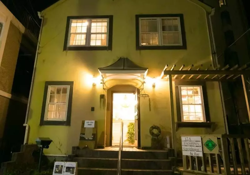 ホテル Iza Enoshima Guest House And Bar