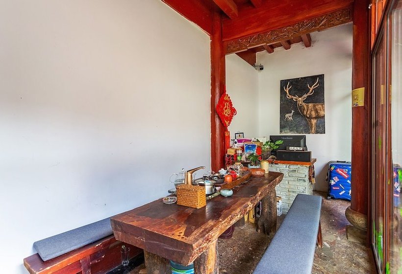 فندق Lijiang Tailai Inn