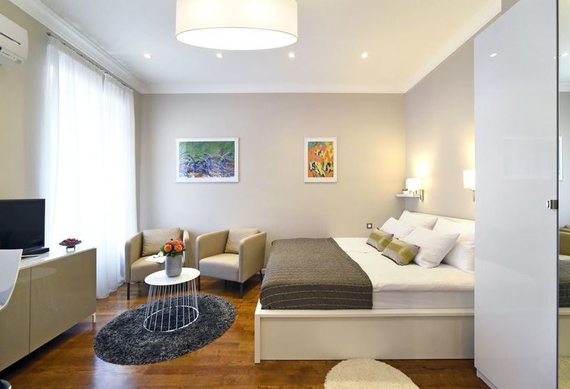 בית מלון כפרי Markiz