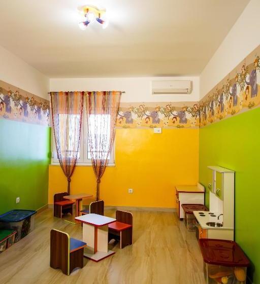 فندق Nemira Sunny Apartments