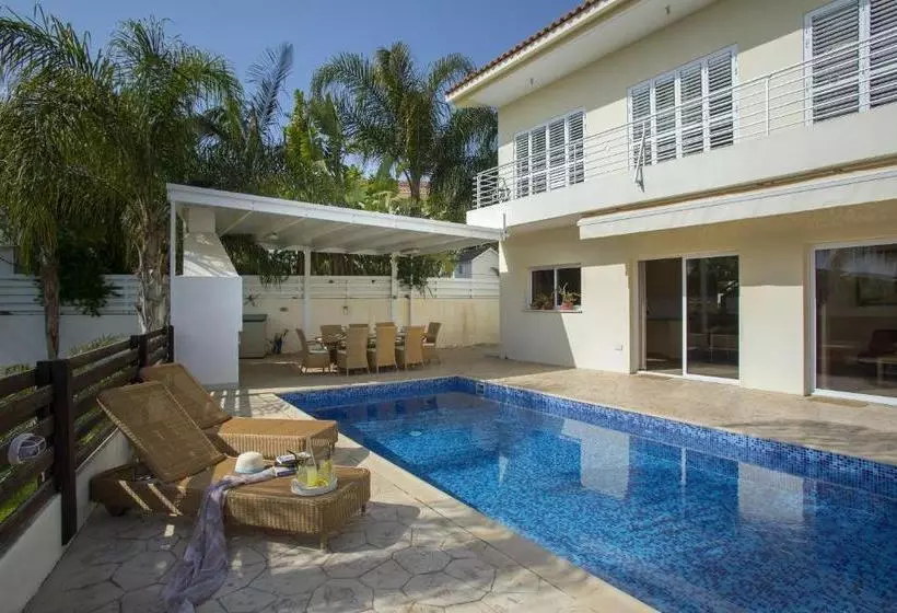 Hotel Protaras Villa Sofia