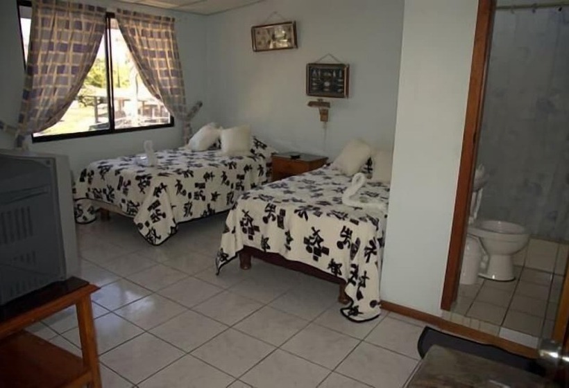 בית מלון כפרי Salinas